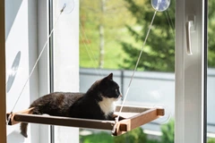 Лежак-гамак на вікно для котів PetJoy wbrown1beige