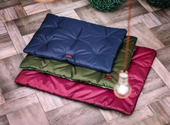 Килимок для собак та котів Happy Peppy Take Away 70х50 см Червоний