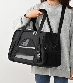 Сумка - переноска для котів та собак 44х28х25 CosmoPet CP-39 Black