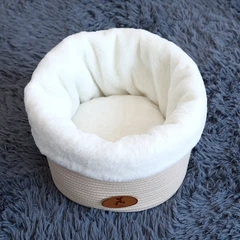 Лежак для домашніх тварин Hoopet 19X1303M 33*33*26 см Milk котів та собак