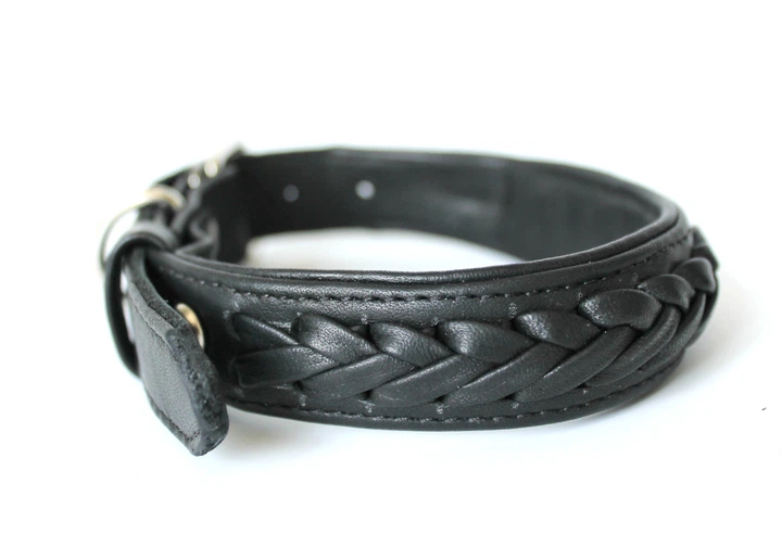 Шкіряний нашийник для собак Lockdog M(30-44 см) 000240101