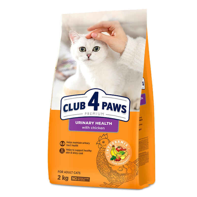 Club 4 Paws Корм з куркою для дорослих котів
