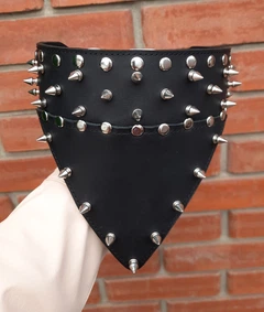 Шкіряний нашийник-бандану з шипами Lockdog XL(56-70 см) (zoo0005309)