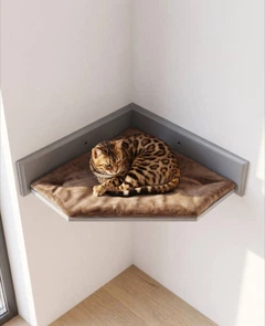 Настінна кутова лежанка-поличка для котів Sweet Pet "М'який Куточок" з велюровою подушкою, сіра