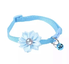 Без бренда Нашийник для собак та котів "Flower" Light Blue 19-32 cm