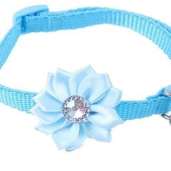 Без бренда Нашийник для собак та котів "Flower" Light Blue 19-32 cm