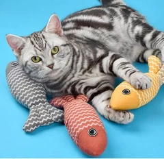 Іграшка для котів Pet Style Рибка з котячою м'ятою 21 х 9 см Червона