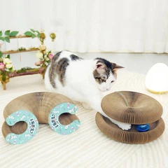 Картонна кігтеточка-іграшка для кішок з кулькою PetJoy