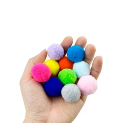 Іграшка для кошенят Різнокольорові помпони 10 шт 3 см CAPSBOARD POM POMS (400009)