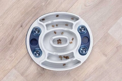 Іграшка для собак Trixie Dog Activity Slide & Feed інтерактивна розвиваюча пластик 30*27см