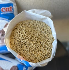 Без бренду Кукурудзяний наповнювач для котячого туалету комкується AdeleCat 4 кг