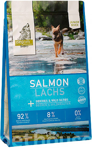 Isegrim River Junior Salmon with Berries