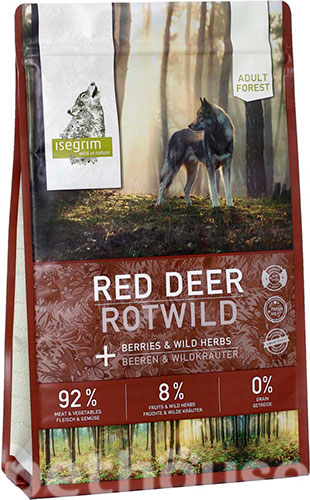 Isegrim Forest Adult Red Deer with Berries